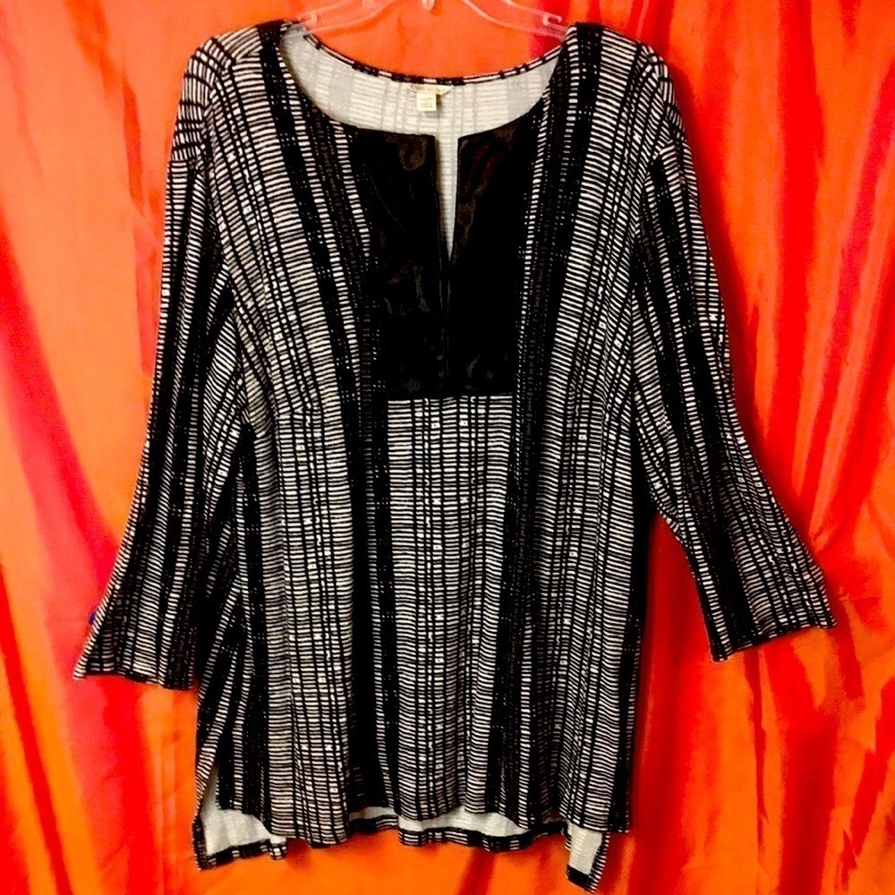 CATO Women’s Tunic Plus Size Top 18/20W Black White Split Neckline 3/4 Sleeve